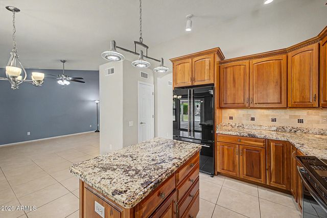 6844 W COLUMBINE Drive, Peoria, AZ 85381