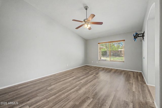 6844 W COLUMBINE Drive, Peoria, AZ 85381