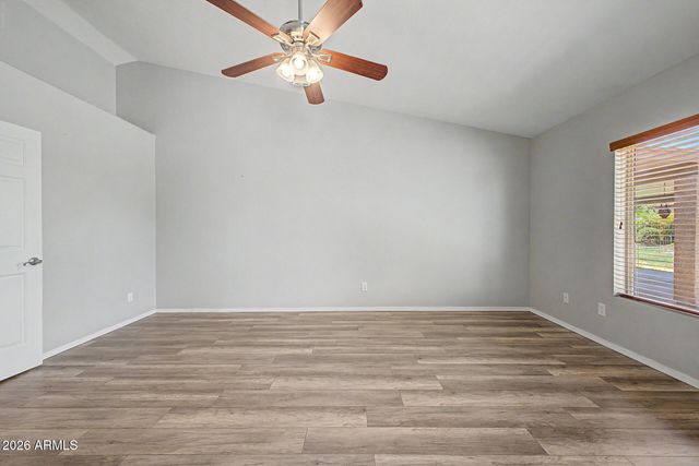 6844 W COLUMBINE Drive, Peoria, AZ 85381