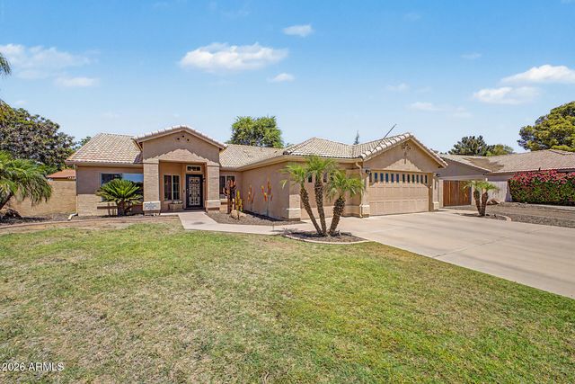 6844 W COLUMBINE Drive, Peoria, AZ 85381