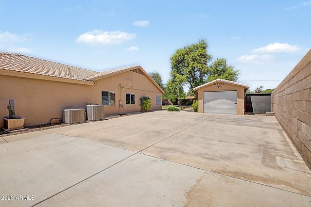 6844 W COLUMBINE Drive, Peoria, AZ 85381