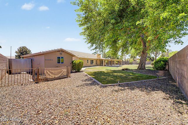 6844 W COLUMBINE Drive, Peoria, AZ 85381