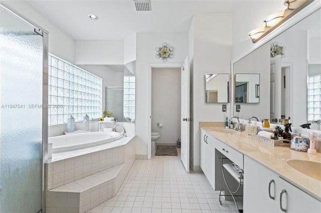 7650 NW 29th st, Margate, FL 33063