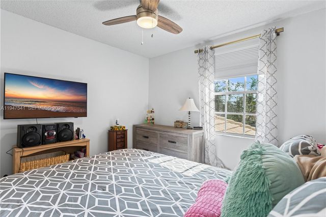 7650 NW 29th st, Margate, FL 33063