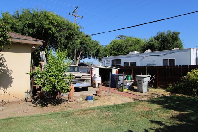3907 E Acacia Avenue, Fresno, CA 93726