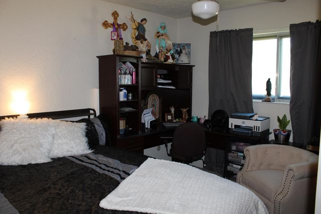 3907 E Acacia Avenue, Fresno, CA 93726