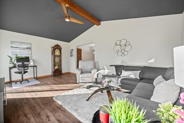 2465 Bristol Court, Aurora, IL 60504