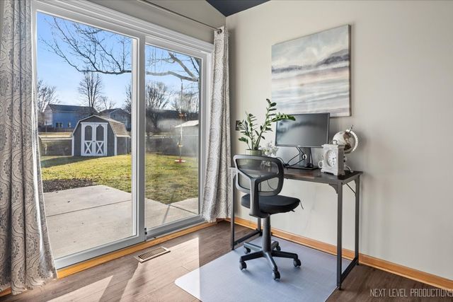 2465 Bristol Court, Aurora, IL 60504