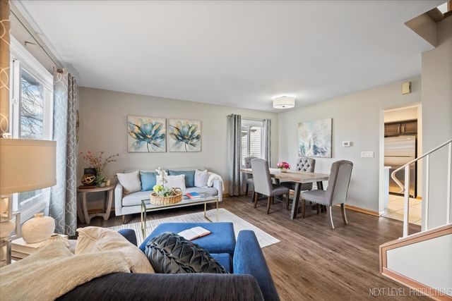 2465 Bristol Court, Aurora, IL 60504