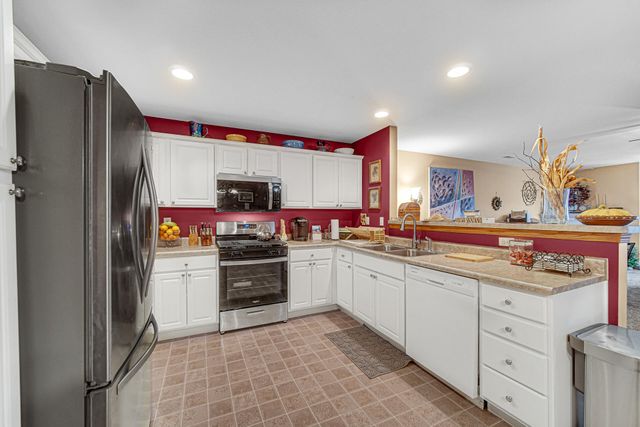 947 Oak Drive, Crown Point, IN 46307