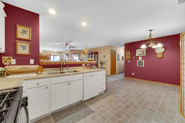 947 Oak Drive, Crown Point, IN 46307