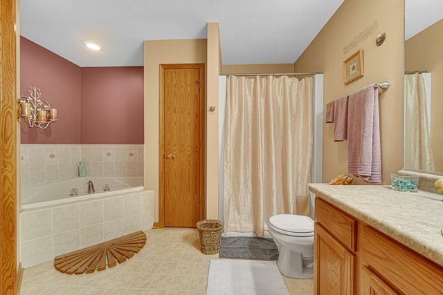 947 Oak Drive, Crown Point, IN 46307