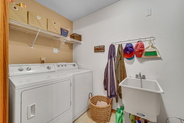 947 Oak Drive, Crown Point, IN 46307