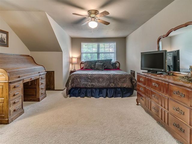11050 Greenwood Drive, Piedmont, OK 73078