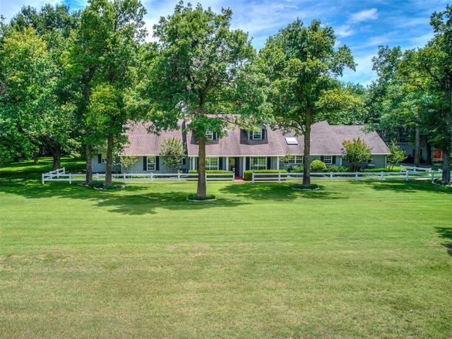 11050 Greenwood Drive, Piedmont, OK 73078