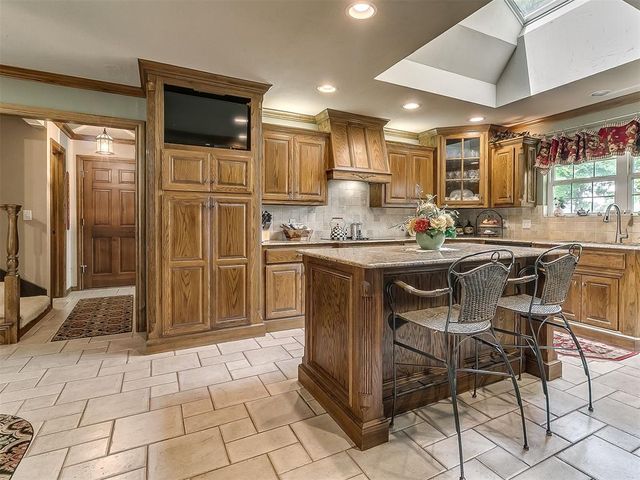 11050 Greenwood Drive, Piedmont, OK 73078
