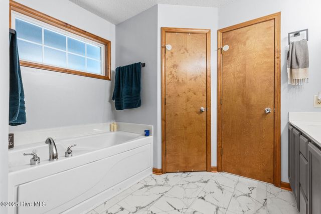 234 Bishop Drive, Jacksonville, NC 28540