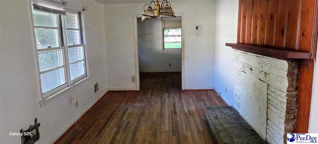 318 Jasper Ave, Hartsville, SC 29550