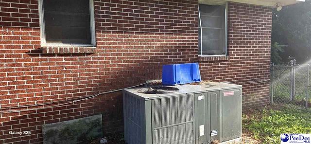 318 Jasper Ave, Hartsville, SC 29550