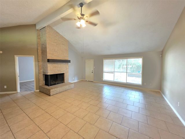 8607 Knoll Forest Drive, Humble, TX 77338