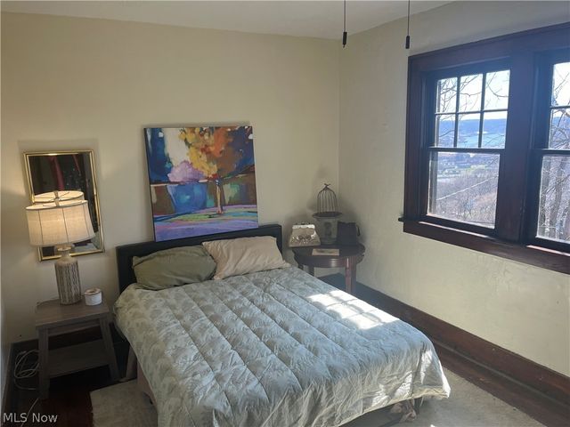 1113 State Street, Steubenville, OH 43952