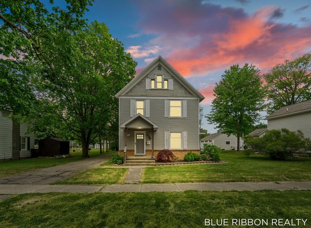 130 W Cherry Street, Wayland City, MI 49348