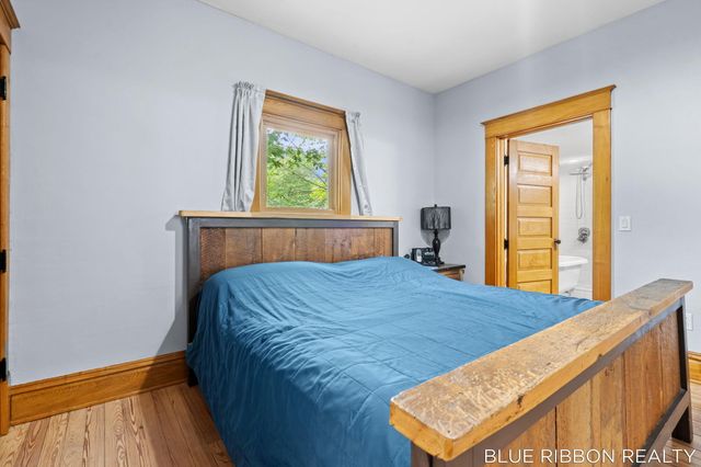 130 W Cherry Street, Wayland City, MI 49348