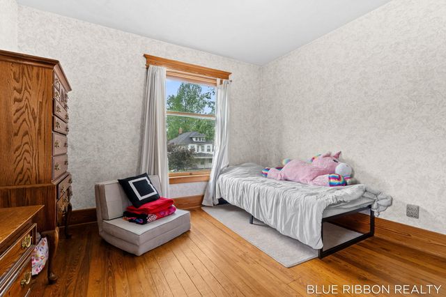 130 W Cherry Street, Wayland City, MI 49348