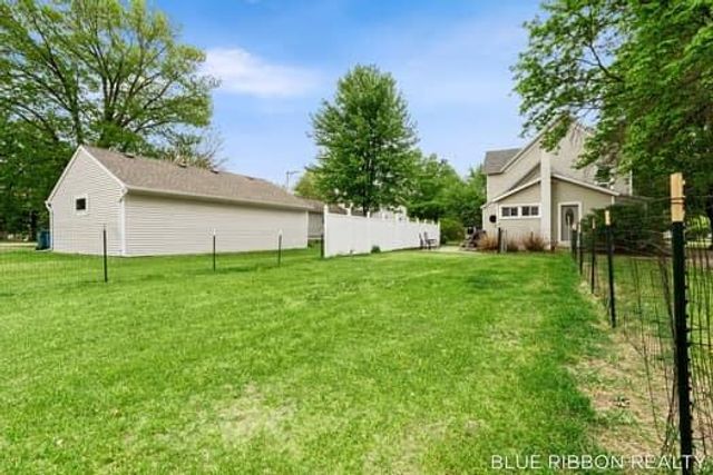 130 W Cherry Street, Wayland City, MI 49348
