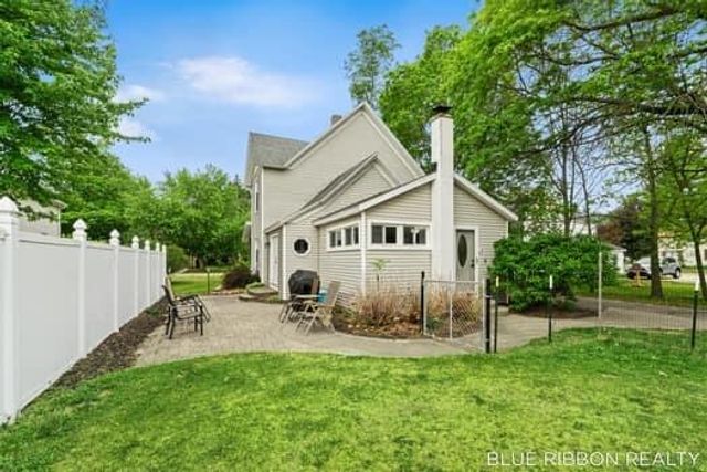 130 W Cherry Street, Wayland City, MI 49348