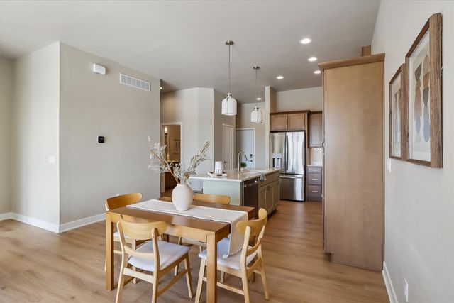 1015 Highland Trail, Solon, IA 52333