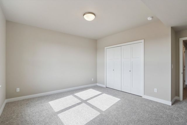 1015 Highland Trail, Solon, IA 52333