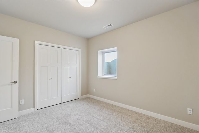 1015 Highland Trail, Solon, IA 52333