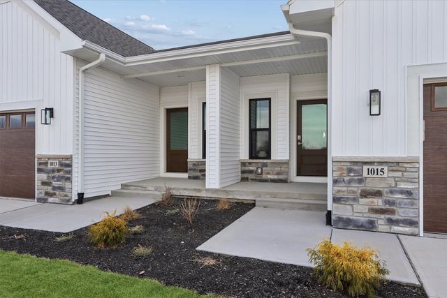 1015 Highland Trail, Solon, IA 52333