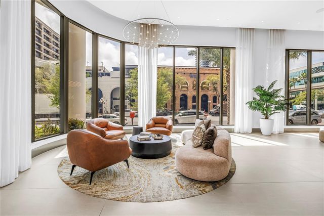 275 1ST AVE S 1608, St Petersburg, FL 33701