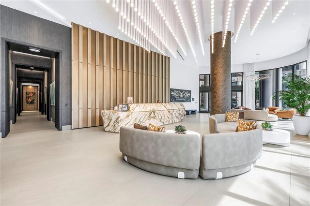 275 1ST AVE S 1608, St Petersburg, FL 33701