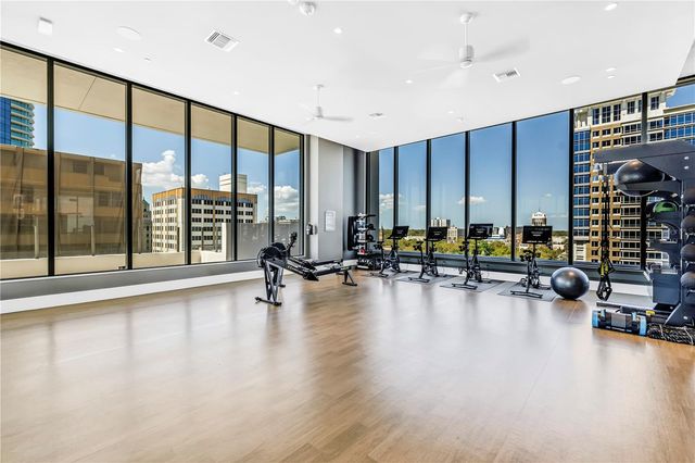 275 1ST AVE S 1608, St Petersburg, FL 33701