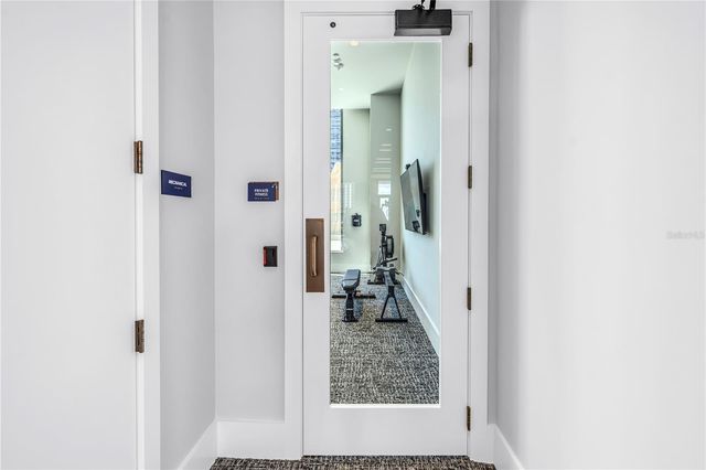 275 1ST AVE S 1608, St Petersburg, FL 33701