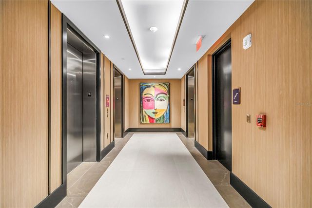 275 1ST AVE S 1608, St Petersburg, FL 33701