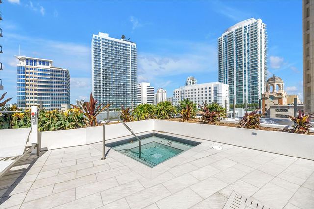 275 1ST AVE S 1608, St Petersburg, FL 33701