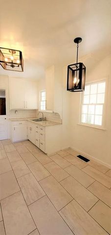 2800 W Wilshire Boulevard, Oklahoma City, OK 73116