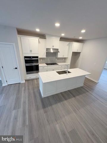 204 DECLAN CT, Downingtown, PA 19335