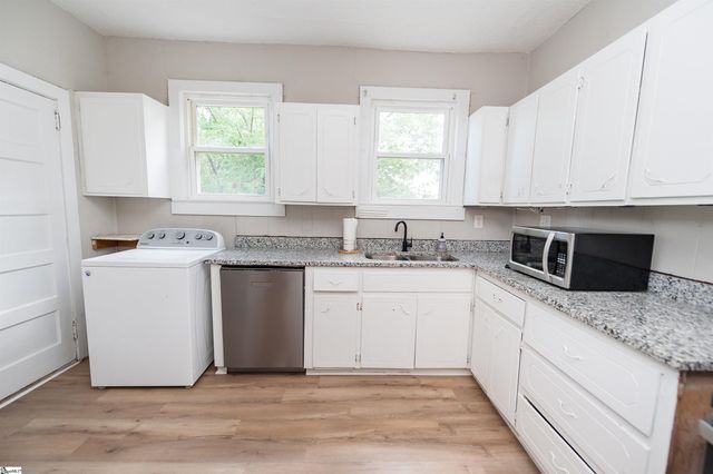 14 Damson Street, Spartanburg, SC 29303