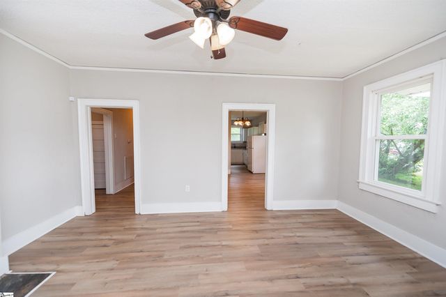 14 Damson Street, Spartanburg, SC 29303