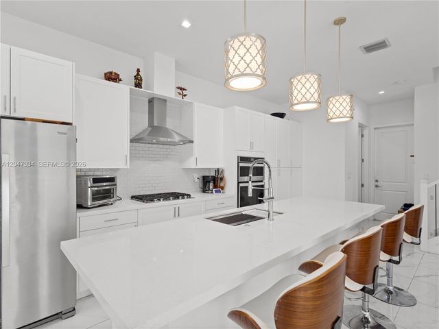 4388 NW 81st Avenue 4388, Doral, FL 33166
