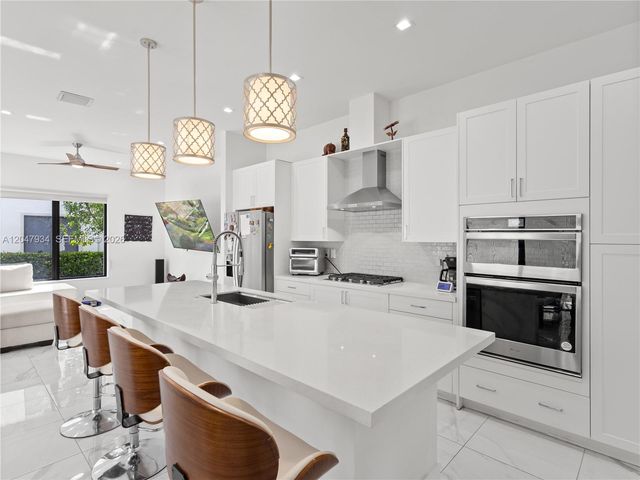 4388 NW 81st Avenue 4388, Doral, FL 33166