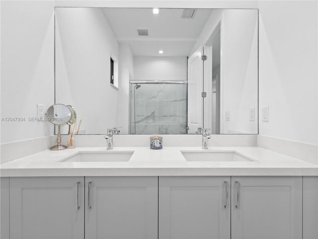 4388 NW 81st Avenue 4388, Doral, FL 33166