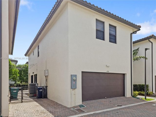 4388 NW 81st Avenue 4388, Doral, FL 33166
