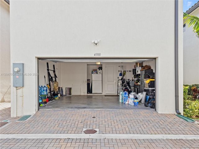 4388 NW 81st Avenue 4388, Doral, FL 33166