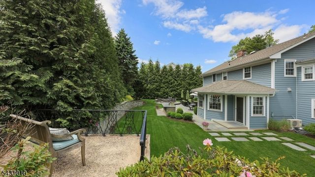 1091 Minisink Way, Westfield Town, NJ 07090